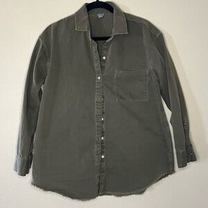 Aerie Women’s green button up. Size L